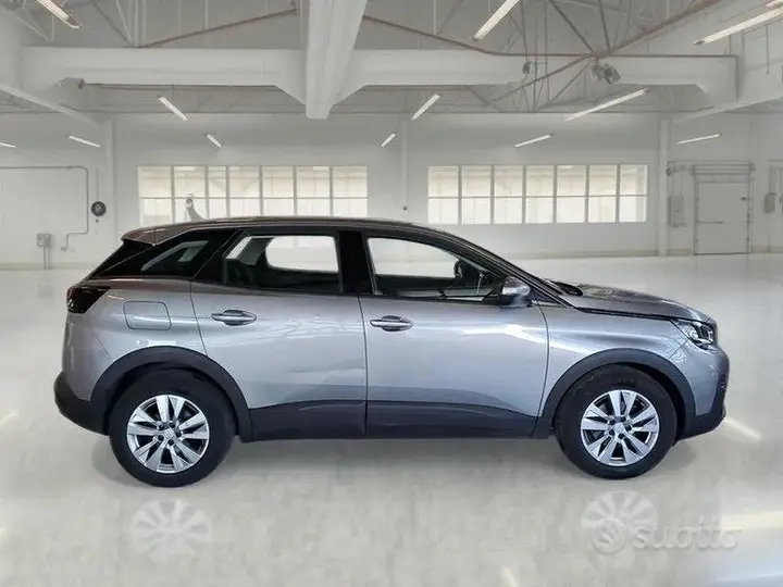 Peugeot 3008 2020 photo 3