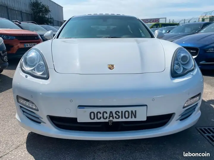Porsche Panamera 2010 photo 2