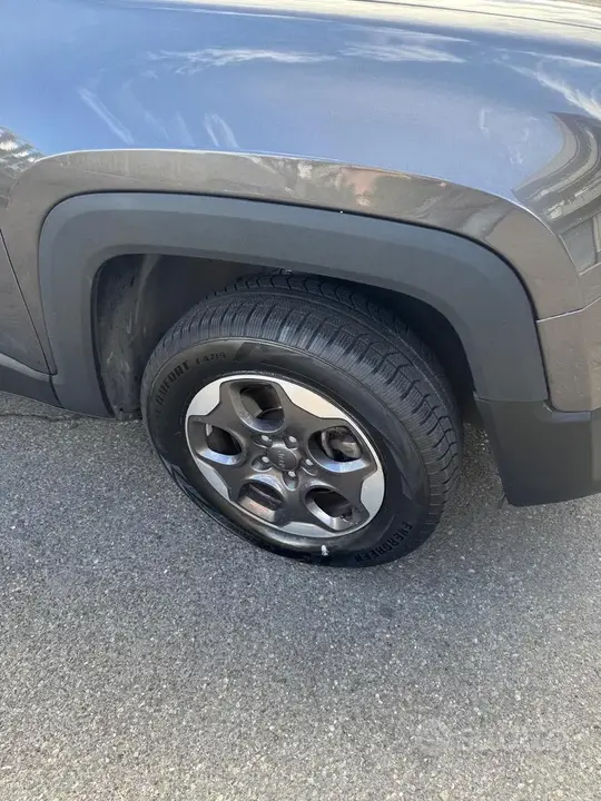 Jeep Renegade 2016 photo 3