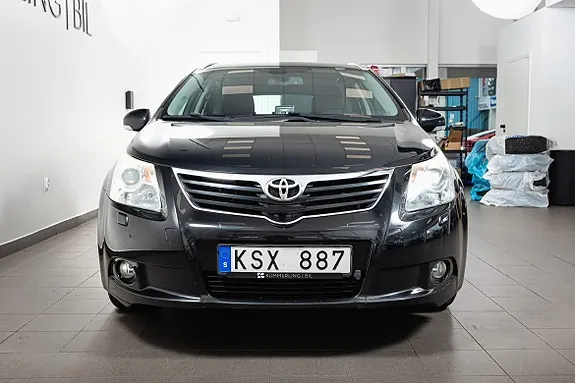 Toyota Avensis 2010 photo 5