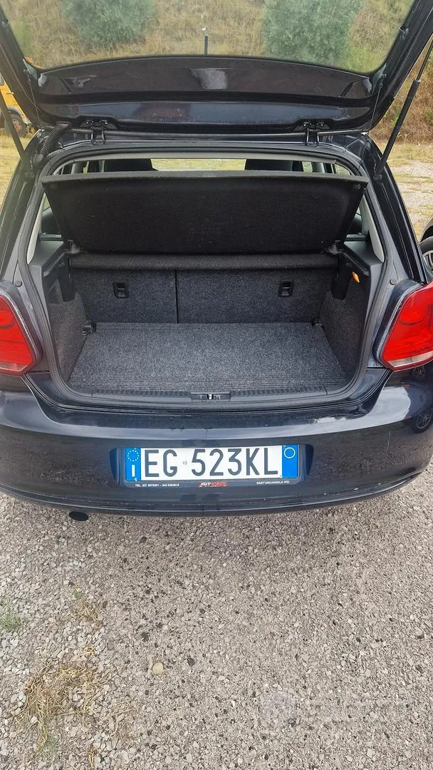 Volkswagen Polo 2011 photo 3