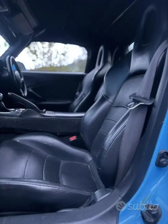 Honda S2000 2003 photo 2