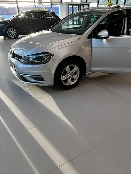 Volkswagen Golf 2018 photo 3