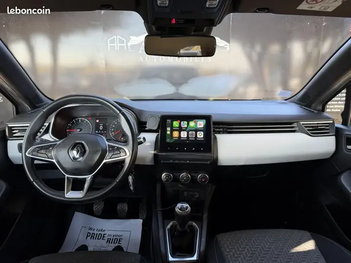 Renault Clio 2021 photo 2