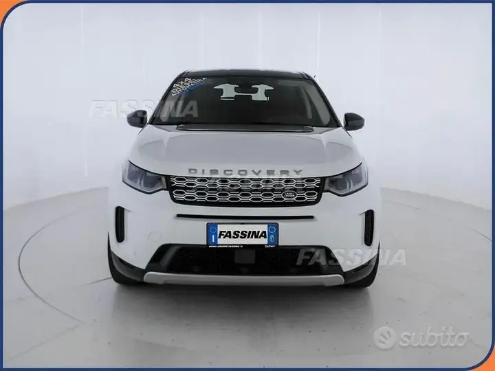 Land Rover Discovery Sport 2022 photo 2