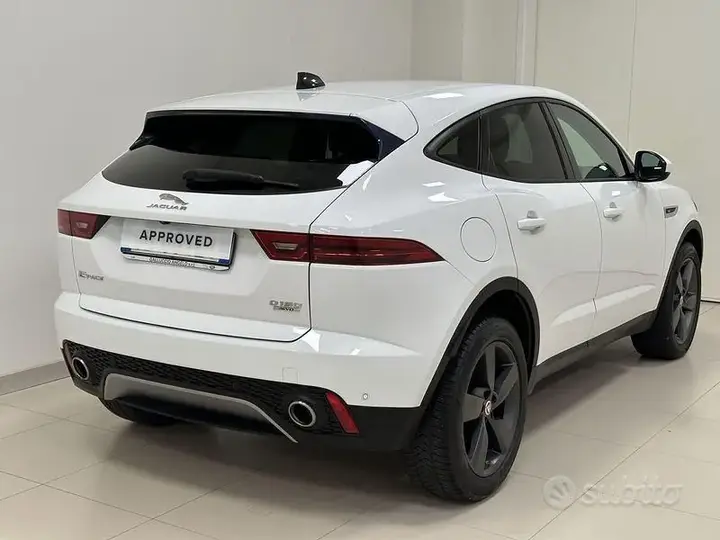 Jaguar E-Pace 2020 photo 2