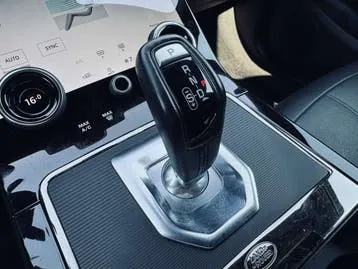 Land Rover Range Rover Evoque 2022 photo 2