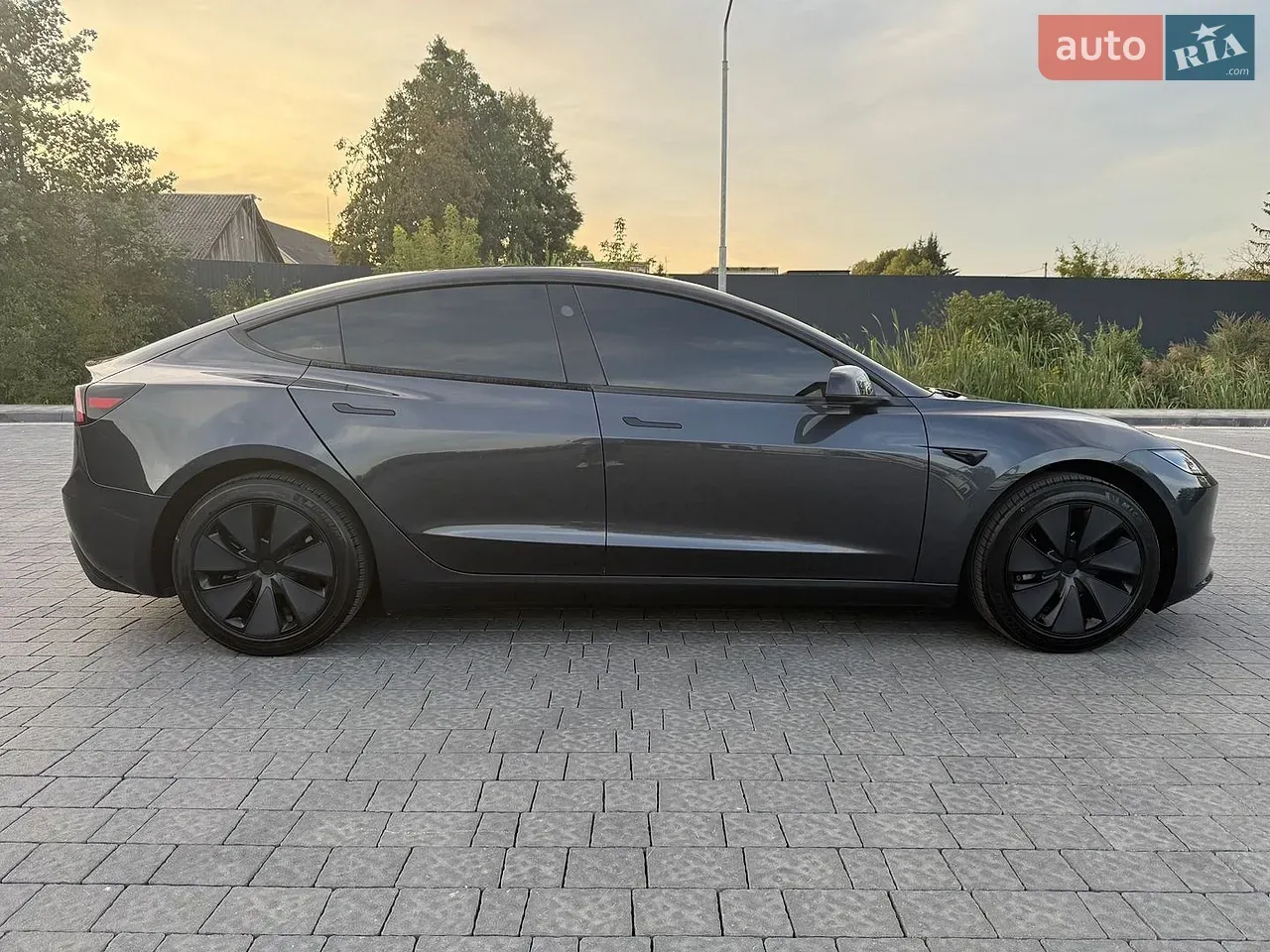 Tesla Model 3 2025 photo 5