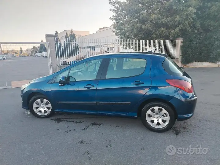 Peugeot 308 2008 photo 2