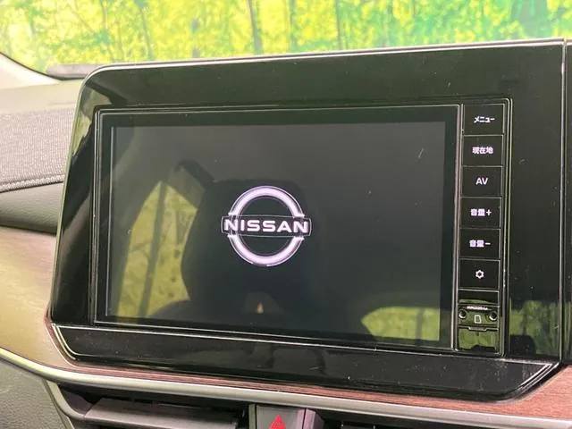 Nissan Ora G 2023 photo 4