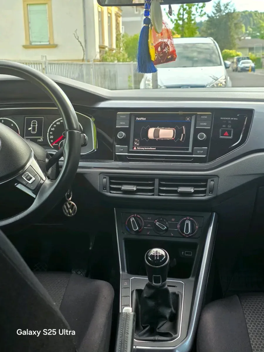 Volkswagen Polo 2018 photo 3