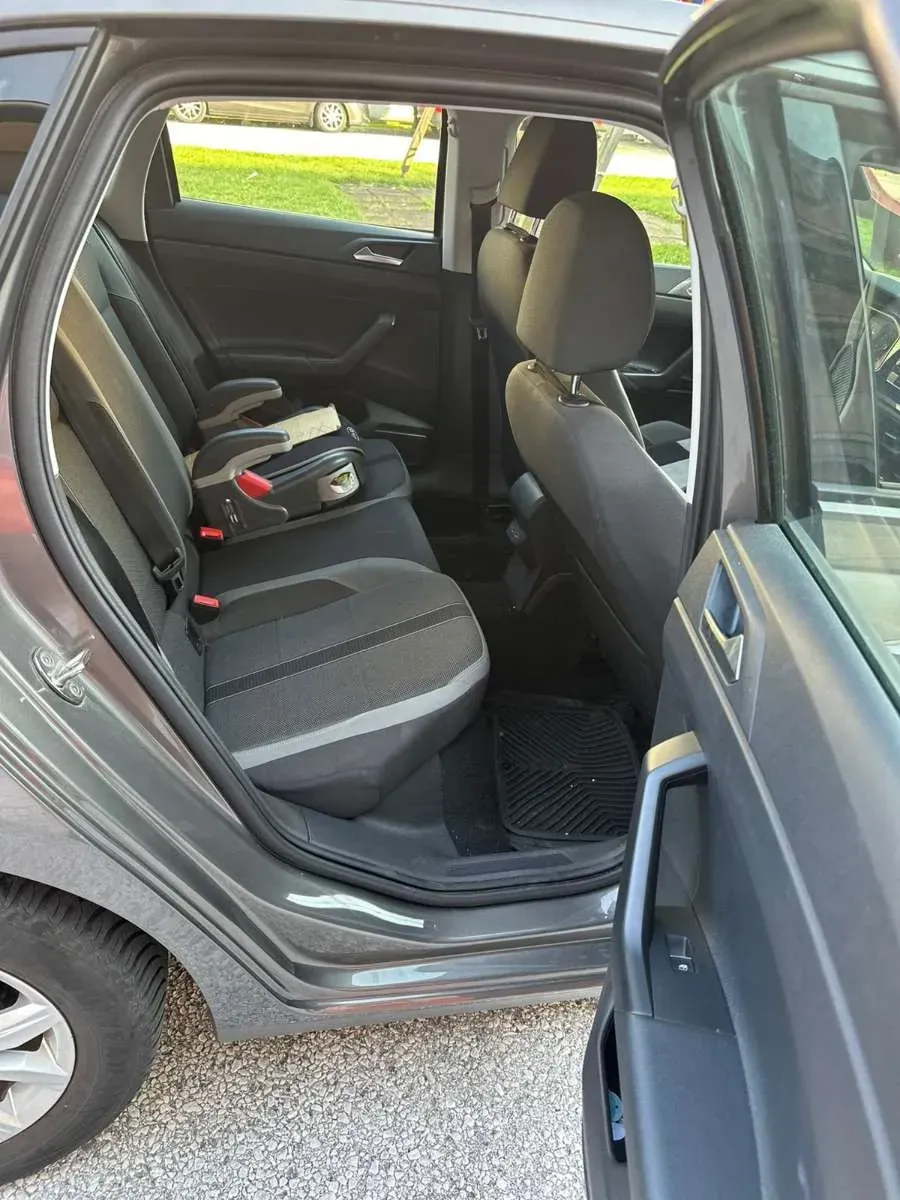 Volkswagen Polo 2018 photo 2