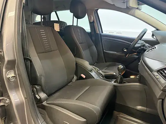 Renault Megane 2011 photo 4