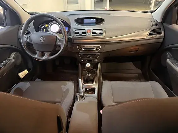 Renault Megane 2011 photo 3