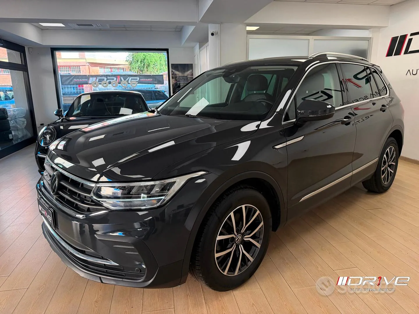 Volkswagen Tiguan 2022 photo 2
