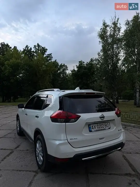 Nissan Rogue 2018 photo 2