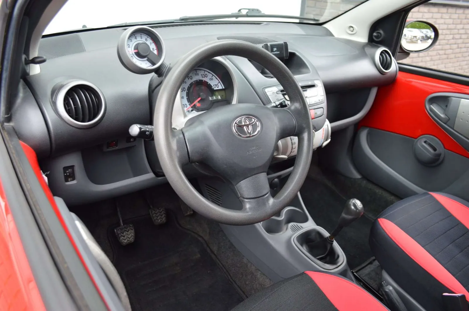 Toyota Aygo 2006 photo 3