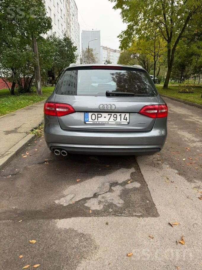 Audi A4 2015 photo 2