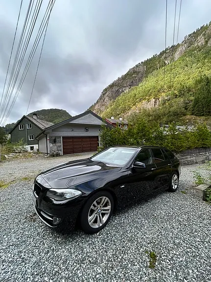BMW 520D 2011 photo 2