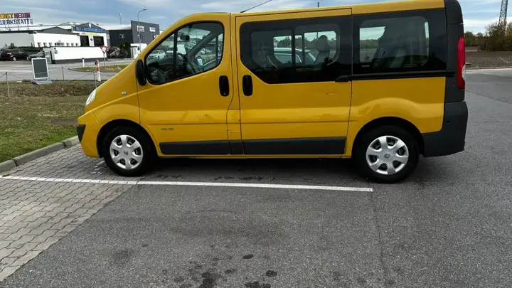 Renault Trafic 2007 photo 3
