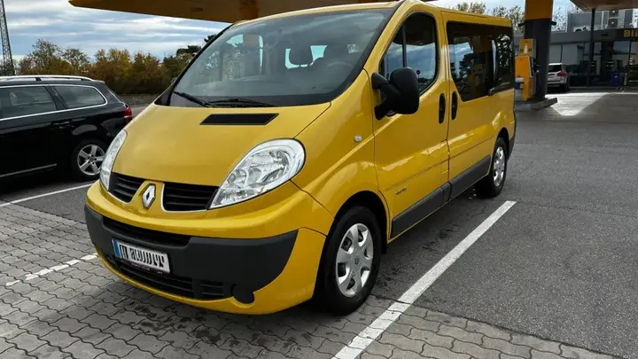 Renault Trafic 2007 photo 2