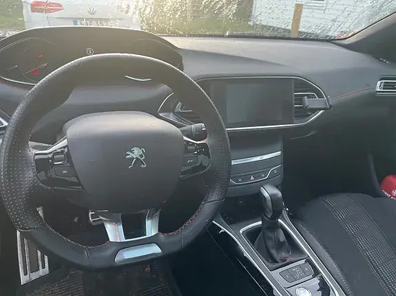 Peugeot 308 2017 photo 3