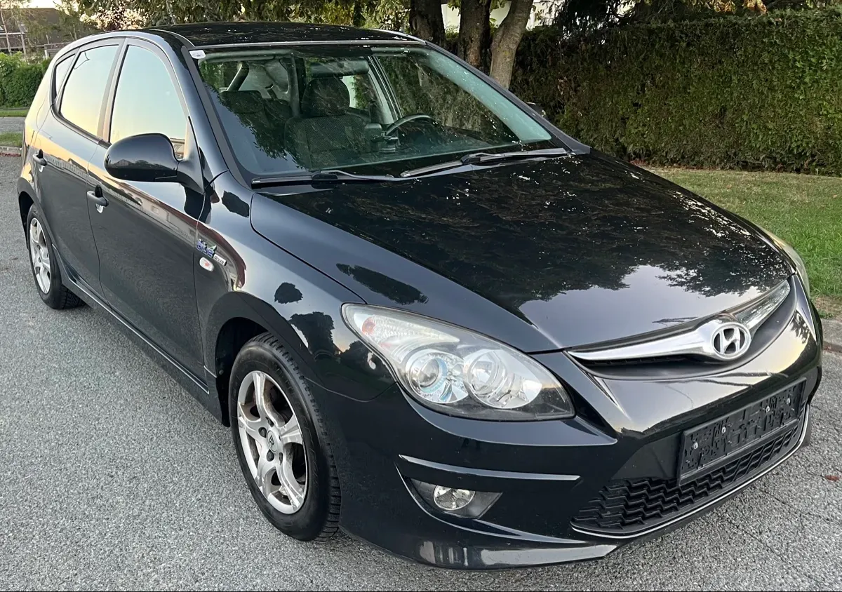 Hyundai I30 2011 photo 2