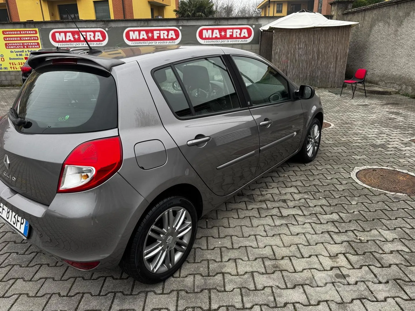 Renault Clio 2010 photo 4