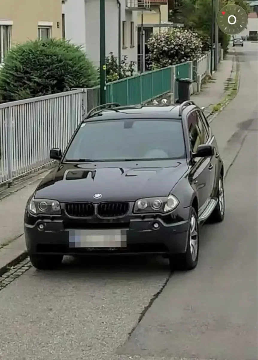 BMW X3 2004 photo 2