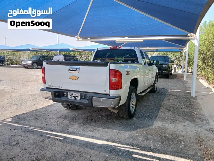 Chevrolet Silverado 2012 photo 3