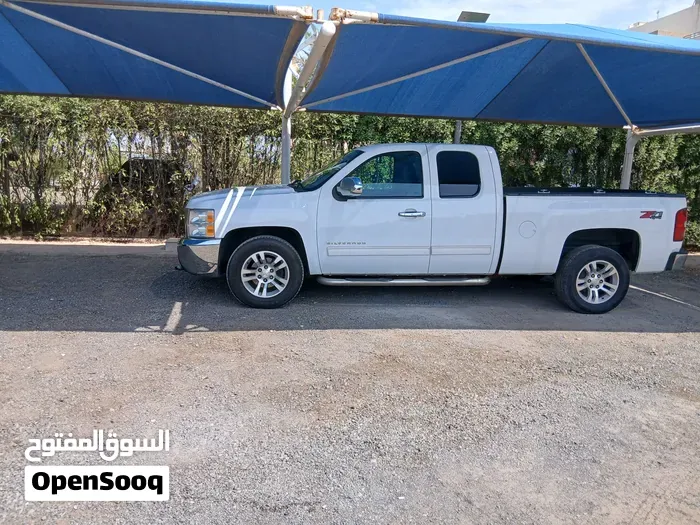 Chevrolet Silverado 2012 photo 2