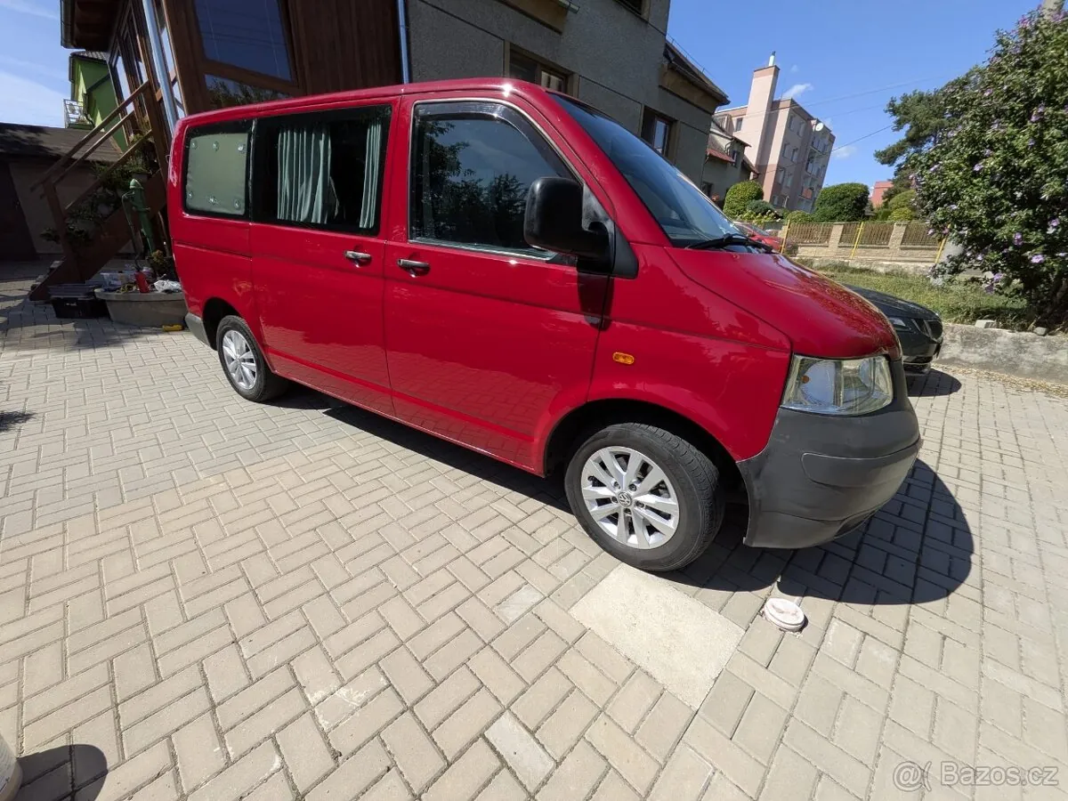 Volkswagen T5 2005 photo 3