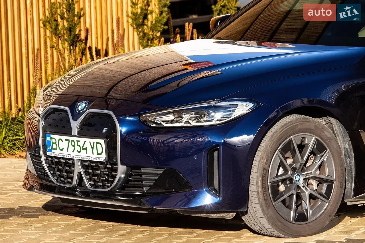 BMW I4 2023 photo 3