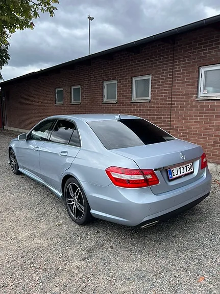 Mercedes-Benz E220 2012 photo 4