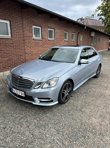 Mercedes-Benz E220