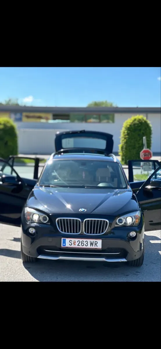 BMW X1 2012 photo 2