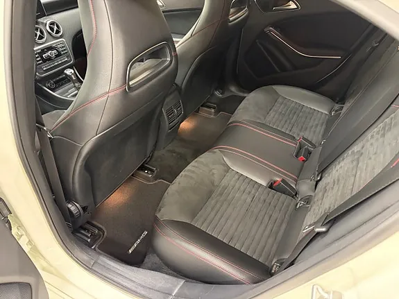 Mercedes-Benz A180 2014 photo 5