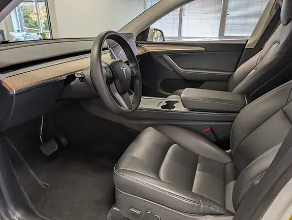 Tesla Model Y 2022 photo 3