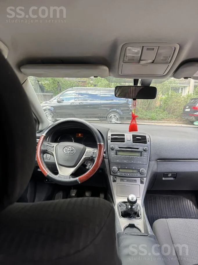 Toyota Avensis 2009 photo 3