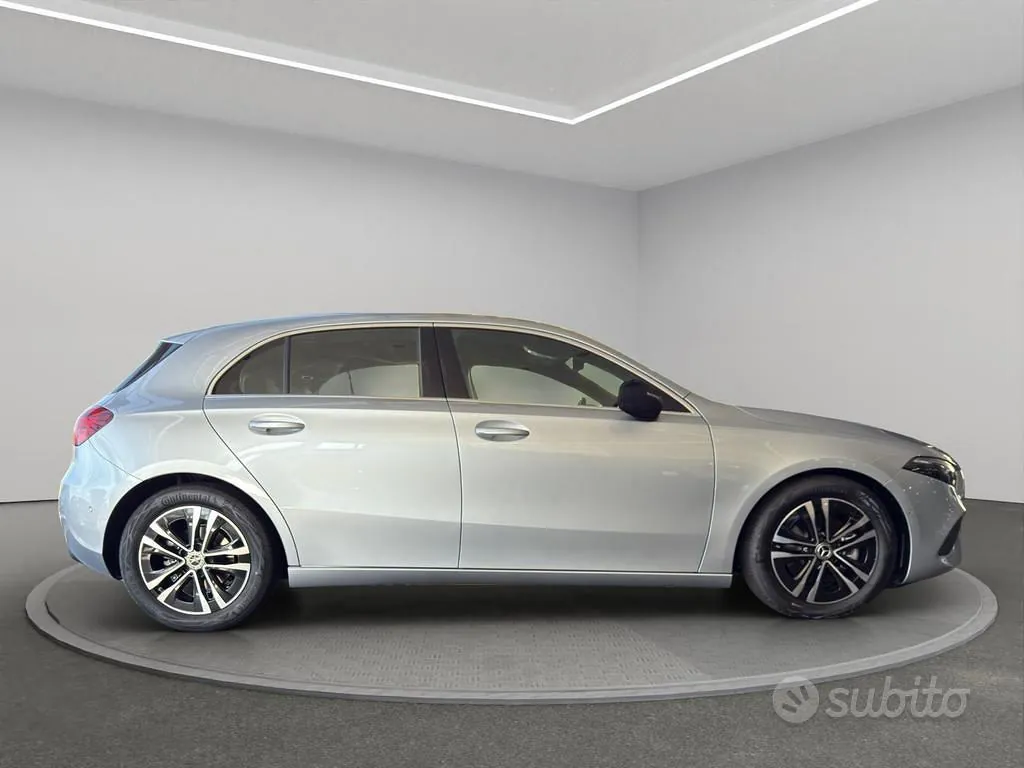 Mercedes-Benz A-Class 2025 photo 4