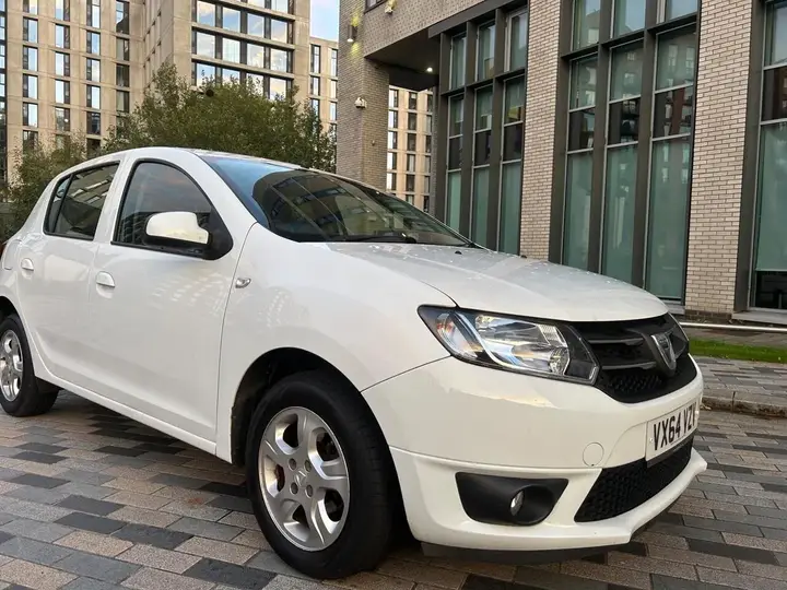 Dacia Sandero 2014 photo 2