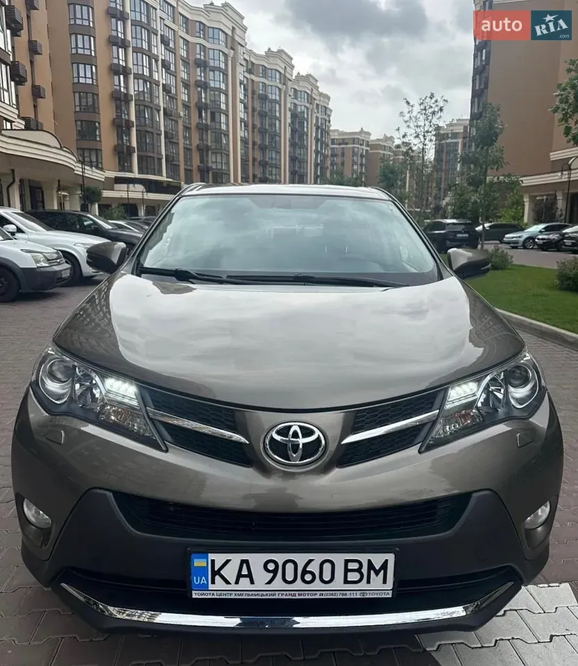 Toyota Rav4 2013 photo 2