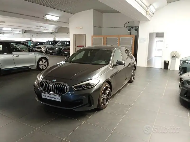 BMW 1 Series 2021 photo 2