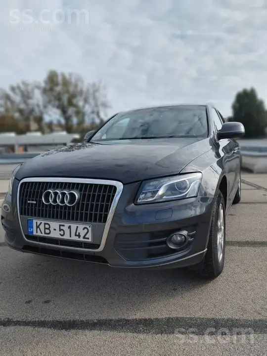Audi Q5 2011 photo 2