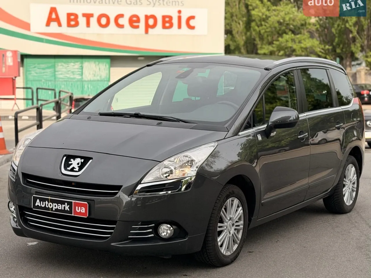 Peugeot 5008