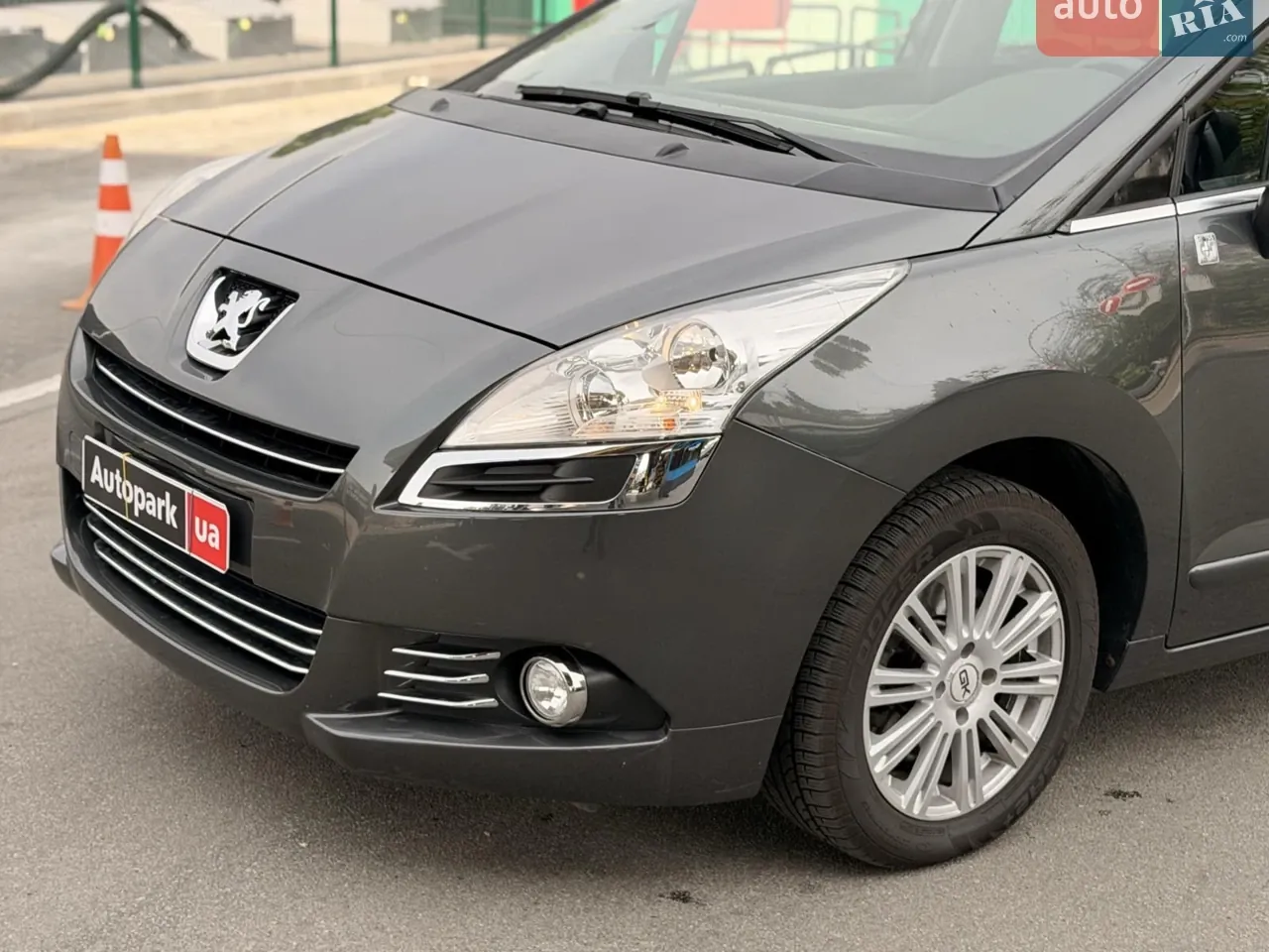 Peugeot 5008 2012 photo 4