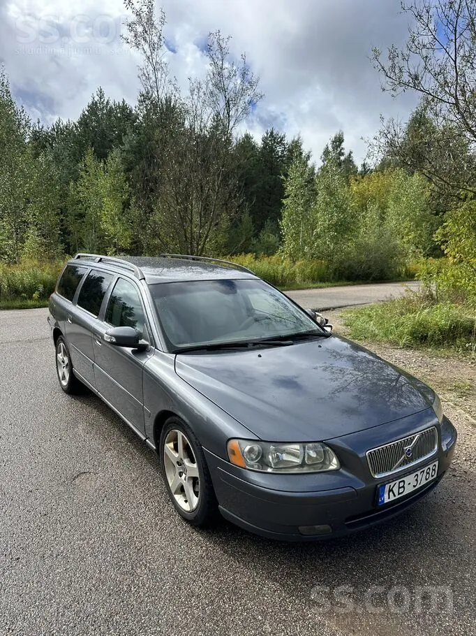 Volvo V70 2007 photo 2