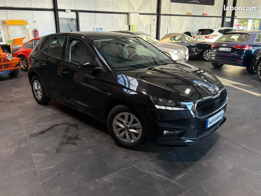 Skoda Fabia 2025 photo 2