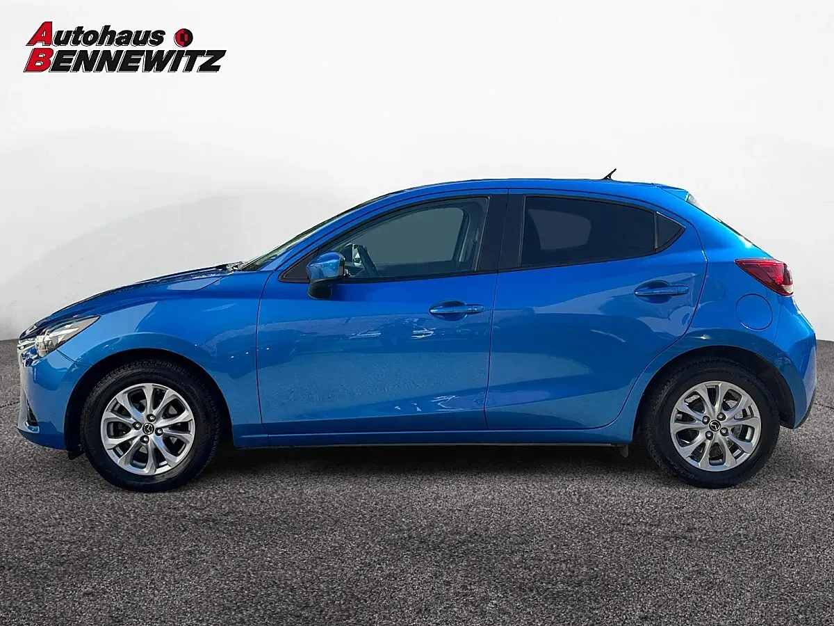 Mazda Mazda2 2015 photo 2