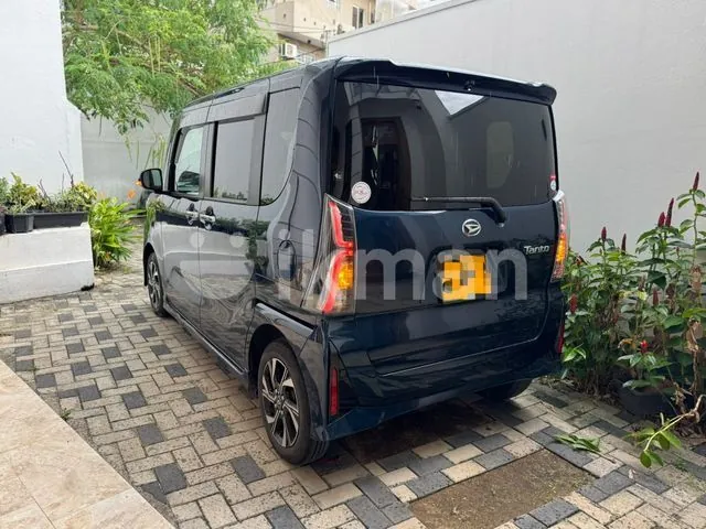 Daihatsu Tanto 2024 photo 3